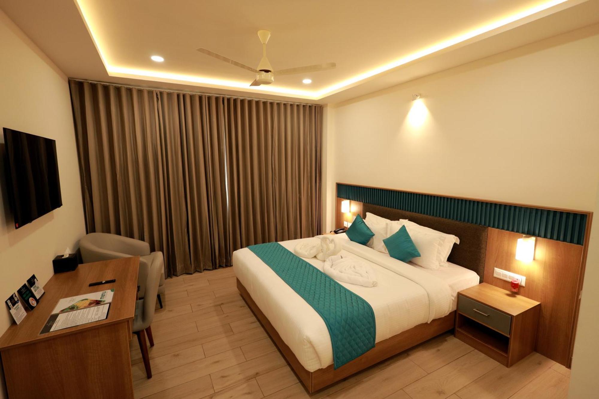 Viraj Retreat Hotel Mundrothuruth Exterior photo